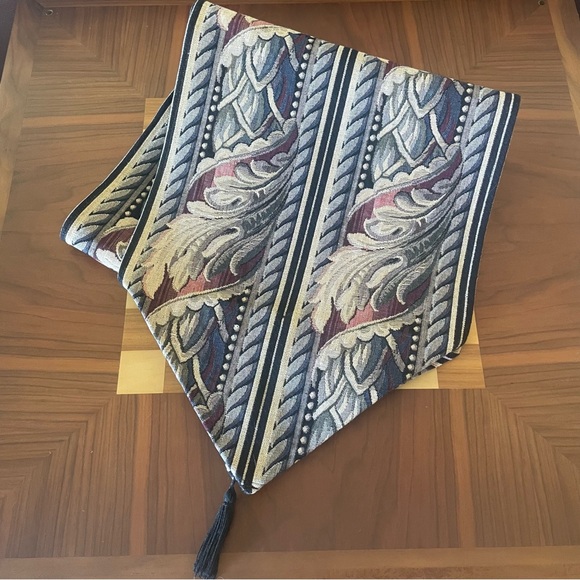 Woven Tapestry Acanthus Leaf Motif Table Runner with Tassels 70 x 14 Inches - Picture 1 of 13
